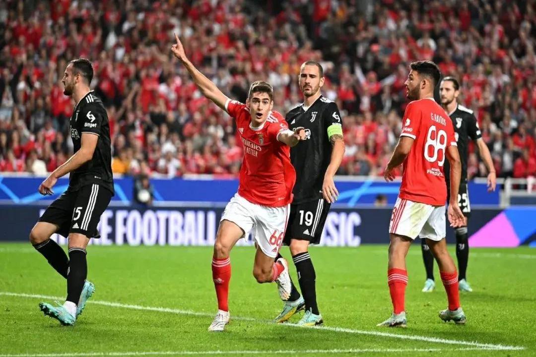 关于欧冠倒计时;摩纳哥集结日篮板制胜;细节引发关注;球迷炸锅;控场能力受关注的信息 关于欧冠倒计时;摩纳哥集结日篮板制胜;细节引发关注;球迷炸锅;控场能力受关注的信息