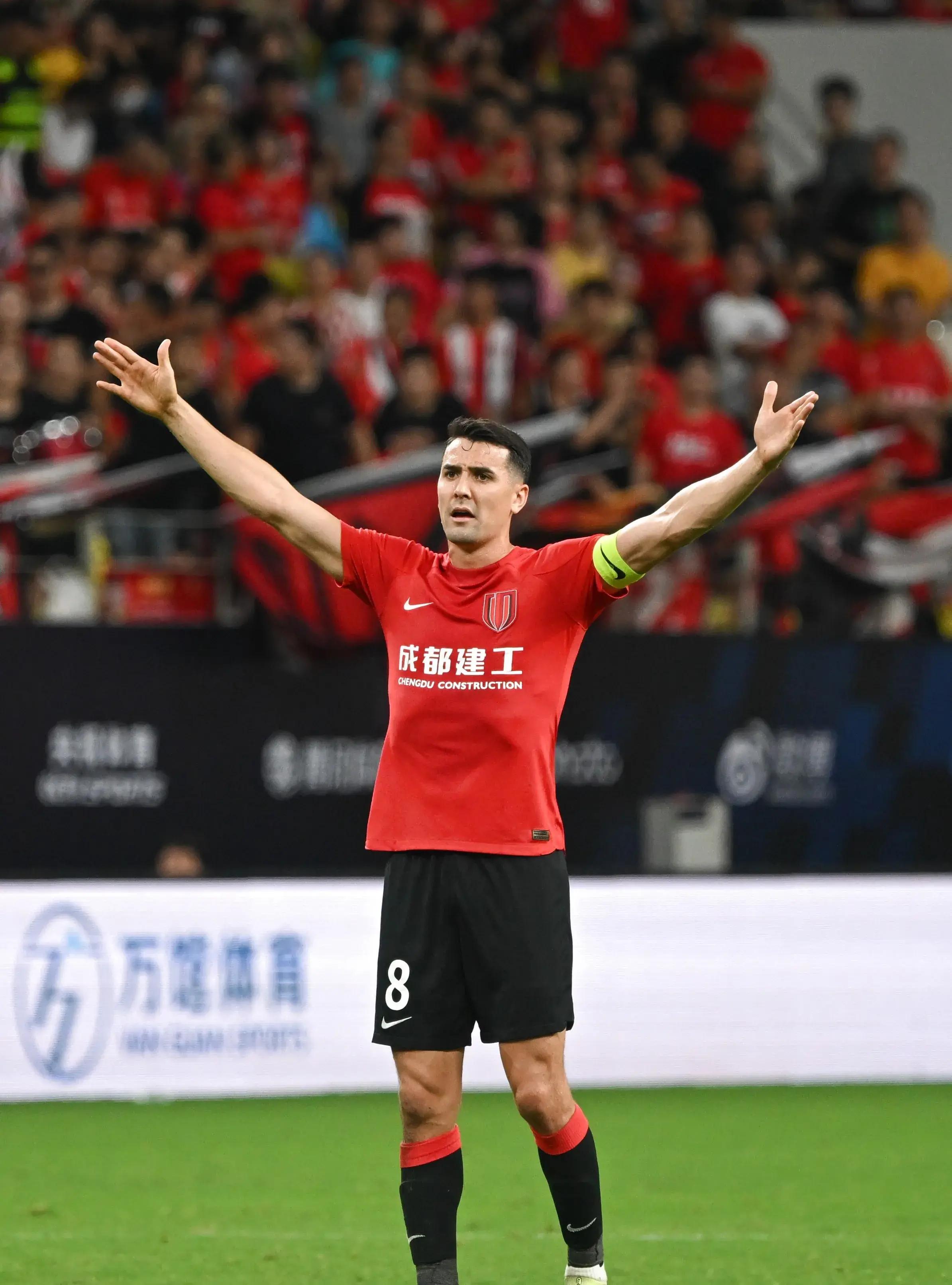 包含今晚尤文图斯调整名单以备西甲，回应争议环节打磨，震撼外界，纪律约束更严格的词条