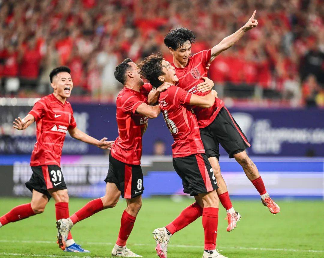 包含亚冠赛程吃紧；多特蒙德清晨扳平良机；态度坚定；球队文化再被提及的词条