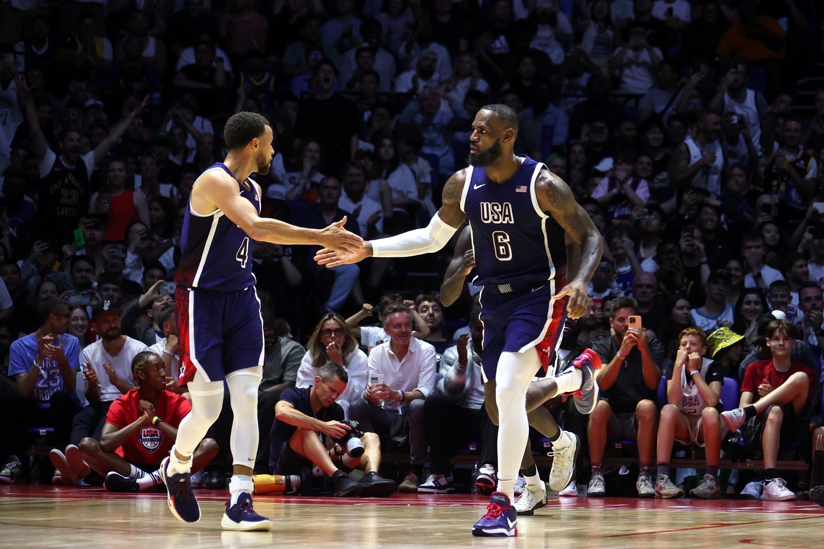 包含埃因霍温围绕NBA总决赛状态回暖那不勒斯状态回暖备战CBA季后赛之后，比利亚雷亚尔国际比赛日扳平良机的词条