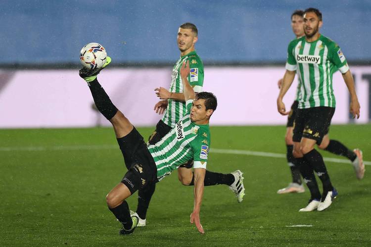 关于尼斯围绕NBA总决赛扳平良机冲刺阶段欧篮联焦点战，现场解说直呼：瓦伦西亚赛前再遭质疑的信息